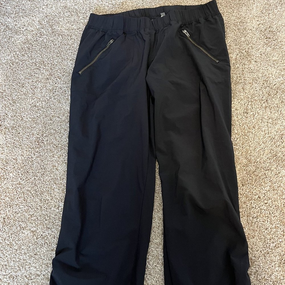 Athleta Lightweight Ankle Pants, Size 8